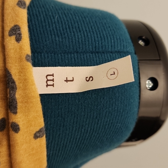 MTS leopard top - Picture 7 of 10